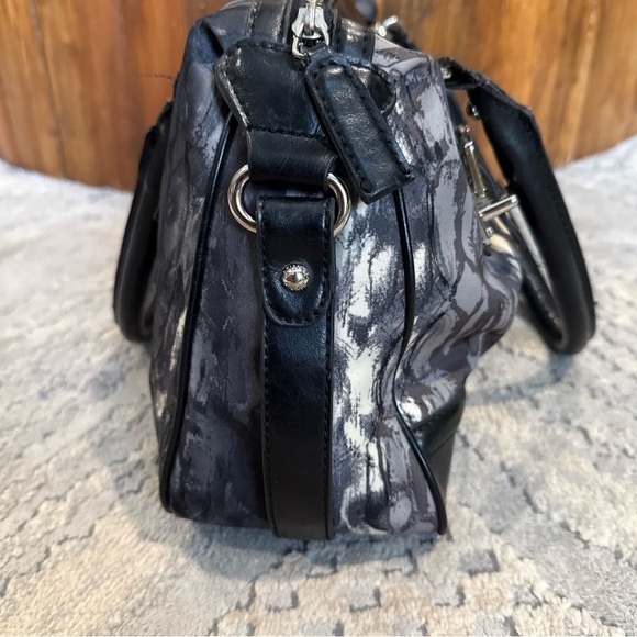 ETIENNE AIGNER Large Shoulder Bag Leather And Fabric Monogram Black Purple F - Picture 6 of 12